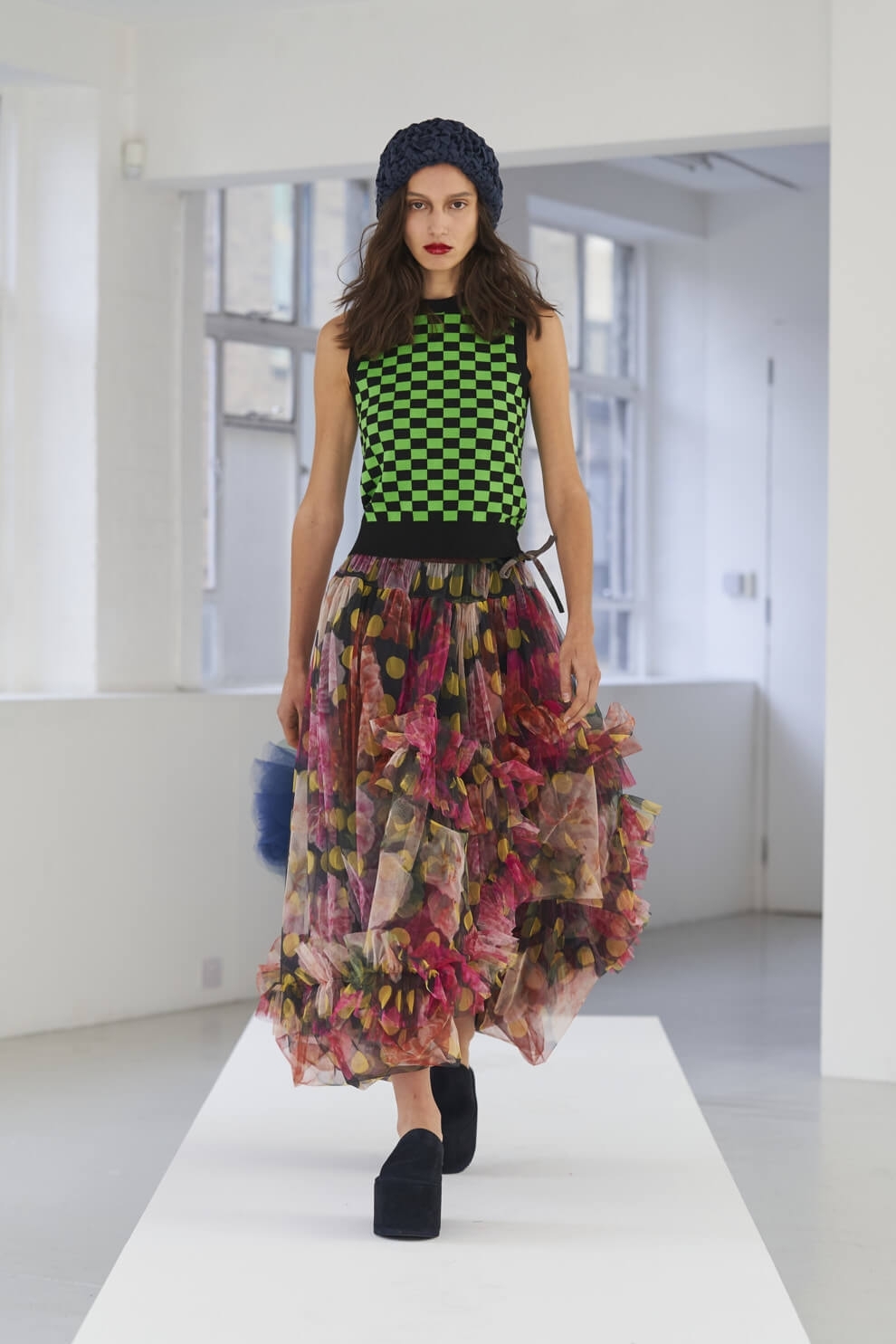 Модные женские юбки 2021: тенденции, образы. С чем носить юбку девушке в 2021 Модные женские юбки 2021: тенденции, образы. С чем носить юбку девушке в 2021