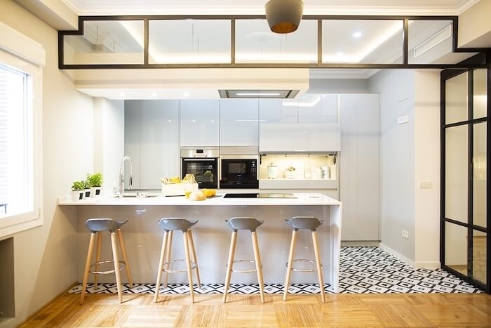 Интерьер и дизайн кухни 14 кв м: ТОП-30 современных идей