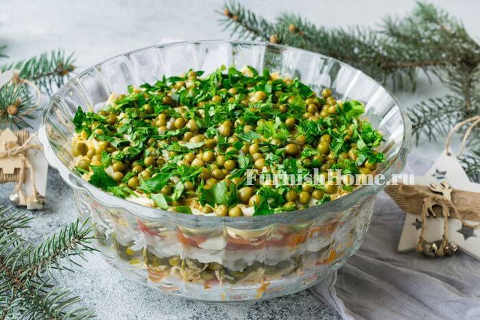 Салат с красной рыбой