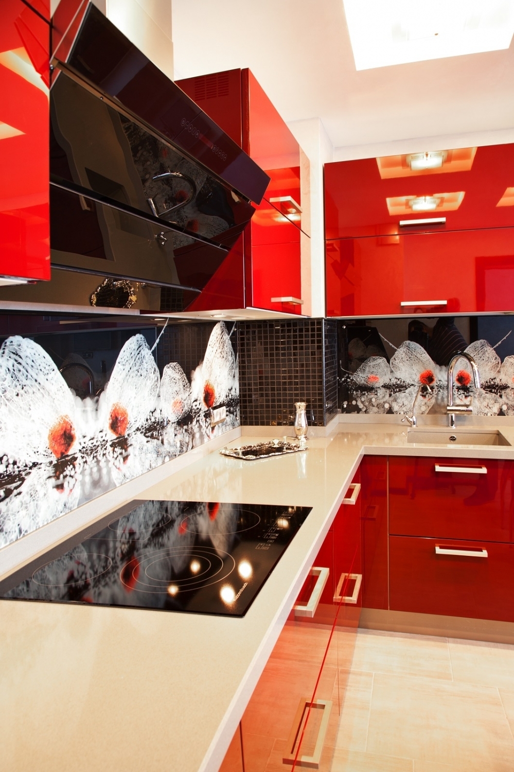 Квартира, в интерьере которой доминируют минимализм, простота и практичность Квартира, в интерьере которой доминируют минимализм, простота и практичность