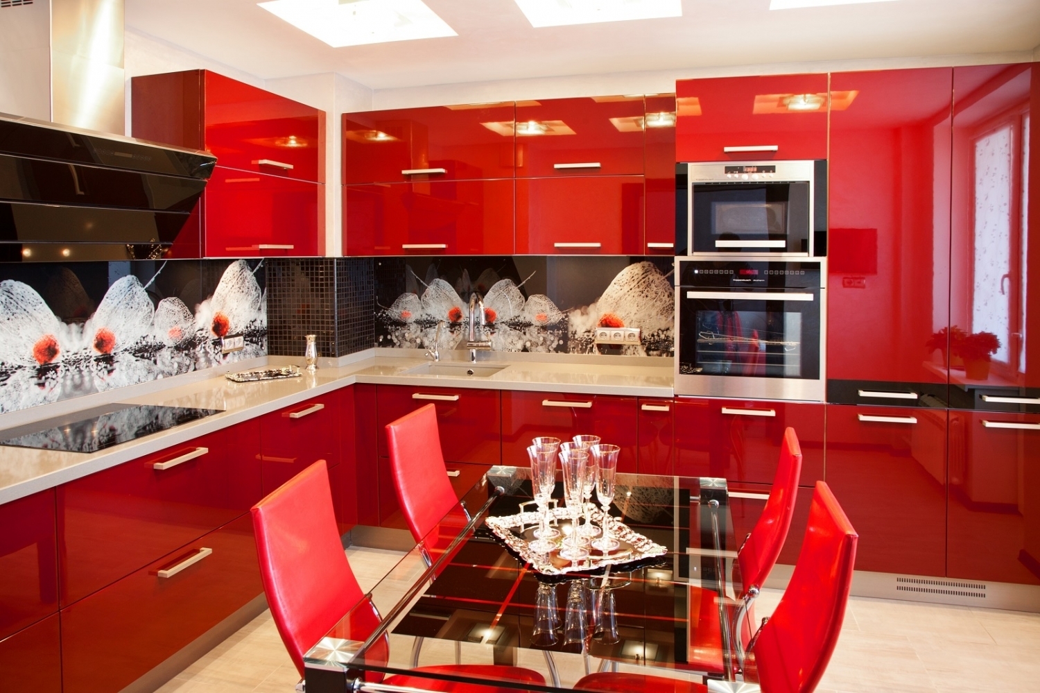 Квартира, в интерьере которой доминируют минимализм, простота и практичность Квартира, в интерьере которой доминируют минимализм, простота и практичность