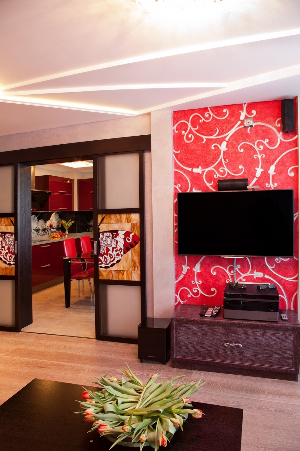 Квартира, в интерьере которой доминируют минимализм, простота и практичность Квартира, в интерьере которой доминируют минимализм, простота и практичность