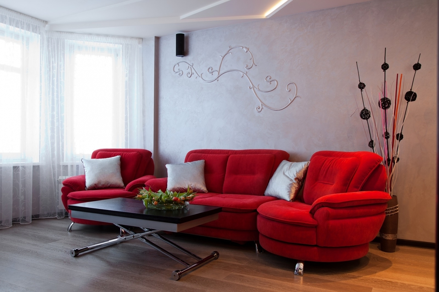 Квартира, в интерьере которой доминируют минимализм, простота и практичность Квартира, в интерьере которой доминируют минимализм, простота и практичность