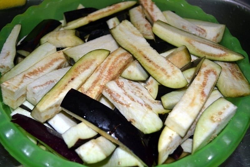 Рецепт консервированных баклажан в томате Рецепт консервированных баклажан в томате