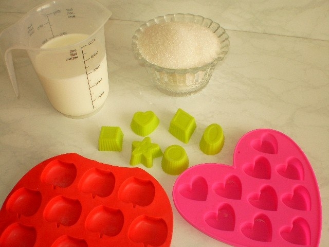 Молочные конфеты для детей