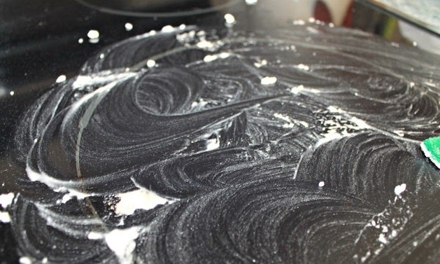 Как почистить вашу керамическую плиту?