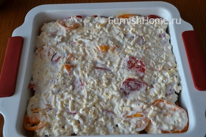 Овощная запеканка с колбасой под сырной корочкой