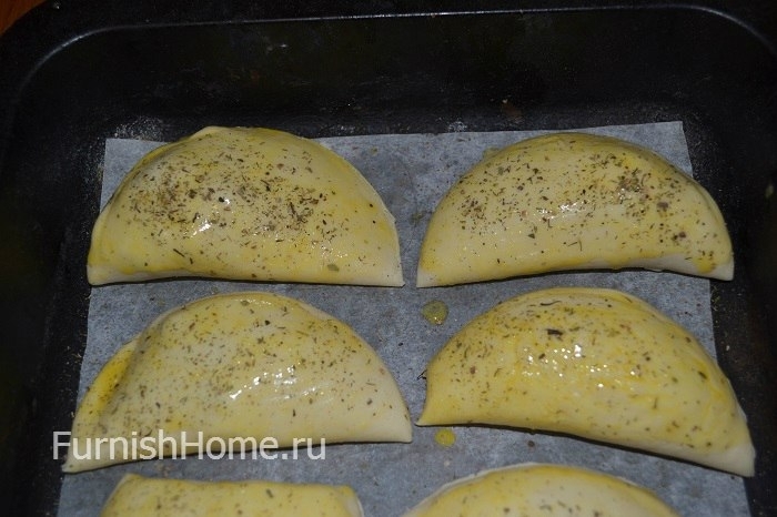 Пирожки на кефире с яйцом, оливками и плавленным сыром