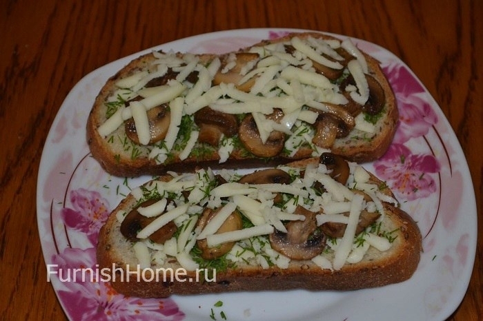 Горячие бутерброды с грибами