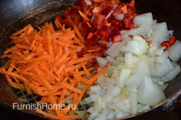 Рулетики из свинины с овощной начинкой