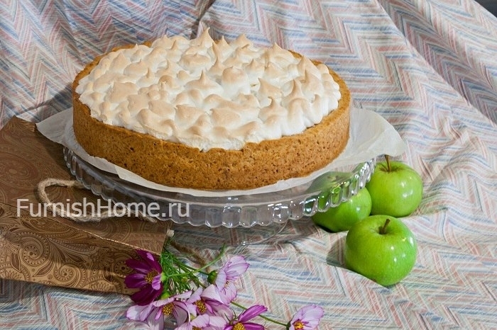 Цветаевский яблочный пирог с меренгой