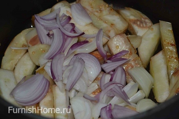 Картошка со свининой, овощами и маслинами