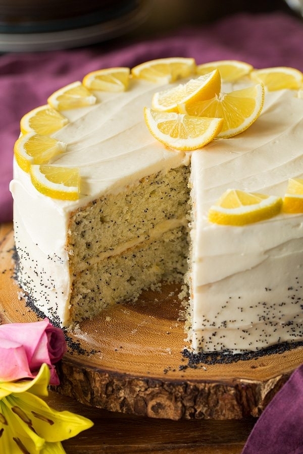 Лимонный торт с маком и сырной глазурью