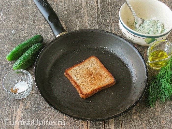 Сэндвичи с огурцами и ароматизированным маслом