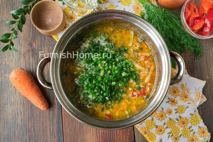 Куриная печень тушеная с овощами в сметанном соусе