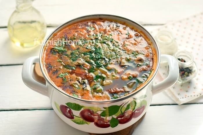 Томатный суп с баклажанами и копченостями