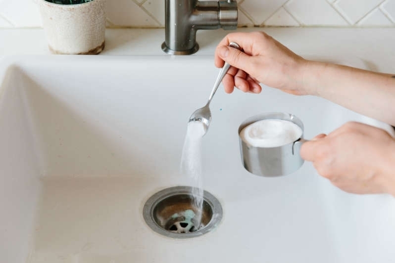 Как сделать своими руками очиститель стока и канализационных труб