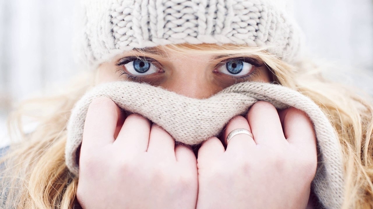 Как быстро помочь коже в холода: 3 действенных совета