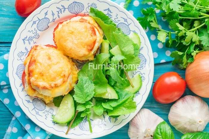 Куриные гнездышки с овощами и сыром