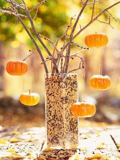 Осенняя атмосфера: украшаем дом тыквами