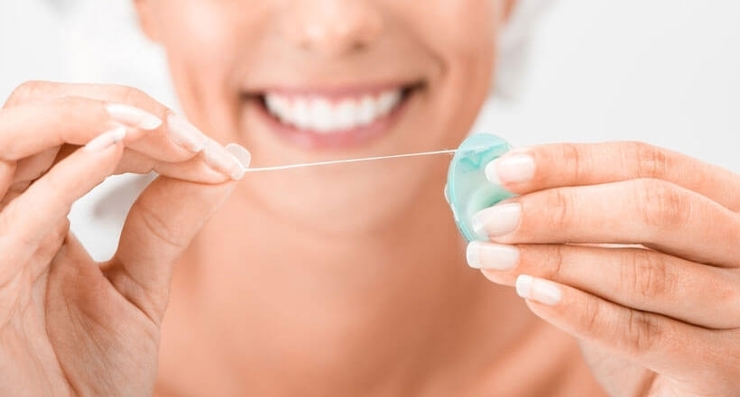 15 причин, по которым вы должны держать зубную нить на кухне