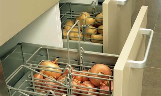 Как разместить с умом кухонные принадлежности?