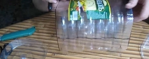 Как сделать хлебницу из пластиковой бутылки