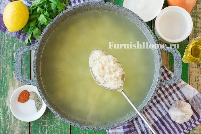 Суп со скумбрией и рисом