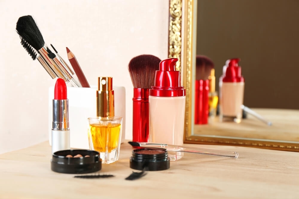 Косметика для повседневного макияжа: база на каждый день