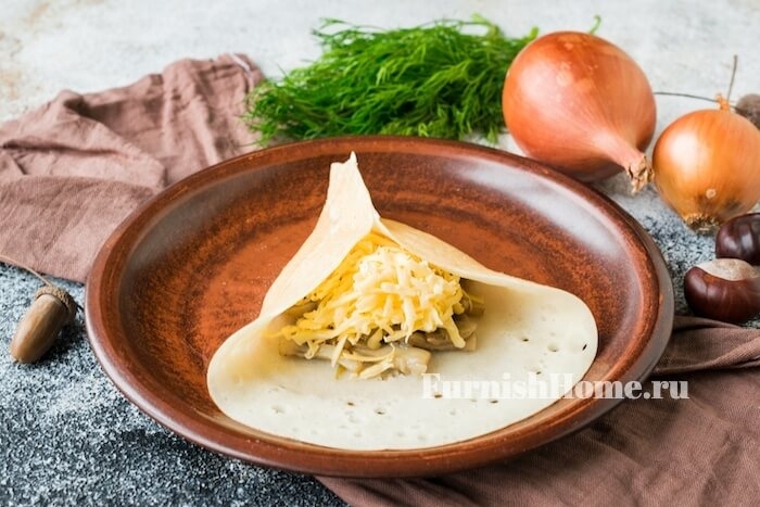 Блины с сыром и грибами
