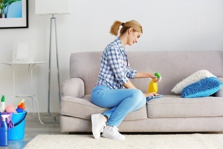 Как мыть диван: рекомендации и полезные советы
