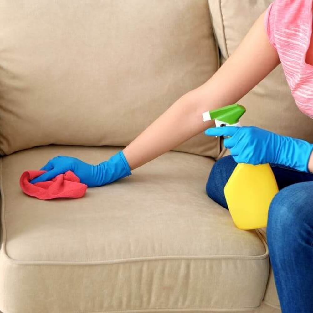 Как мыть диван: рекомендации и полезные советы