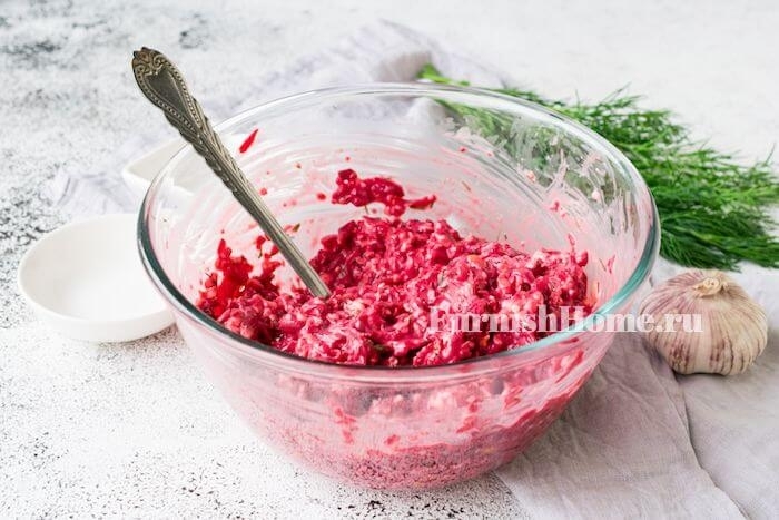 Салат с свеклой и сыром