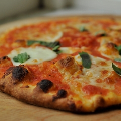 Вкусная пицца от Софи Лорен