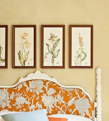 Декор стен цветочными картинами и принтами