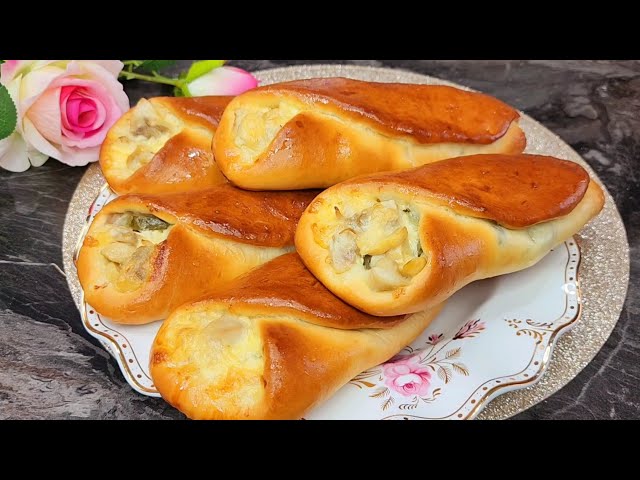 Выпечка с курицей и грибами